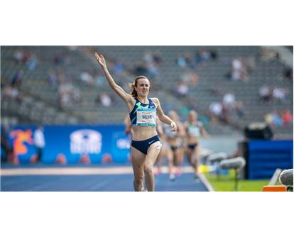 Laura Muir track wave 